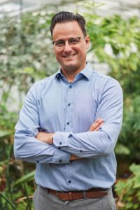 Prof-Paul-Lampert-1067×1600